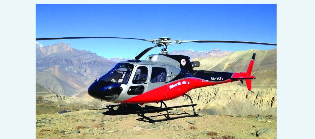 two-helicopters-make-force-landing-in-playground